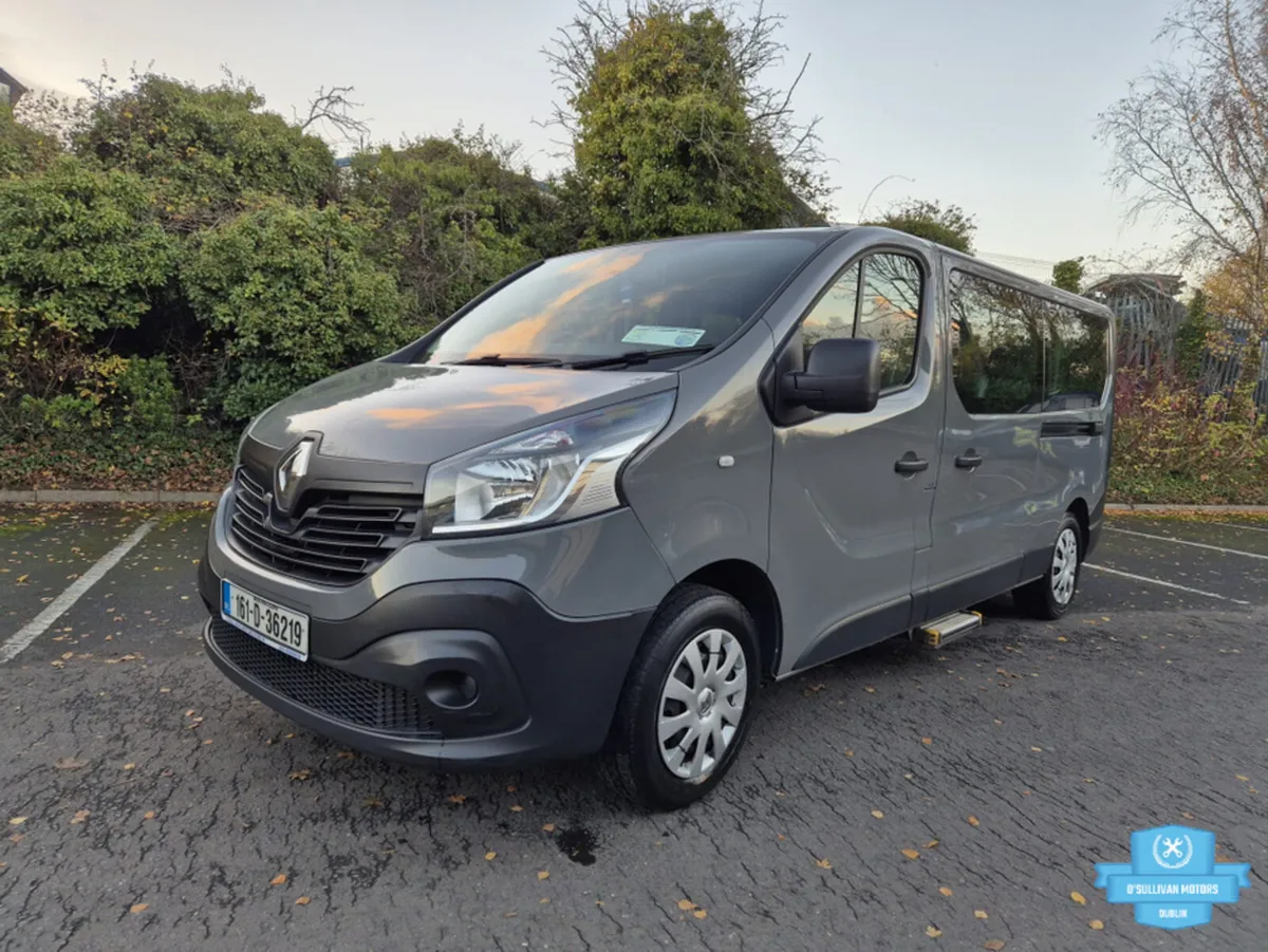 Renault Trafic / 2016/1.6 DIESEL/9 SEATER/MANUAL - Image 1