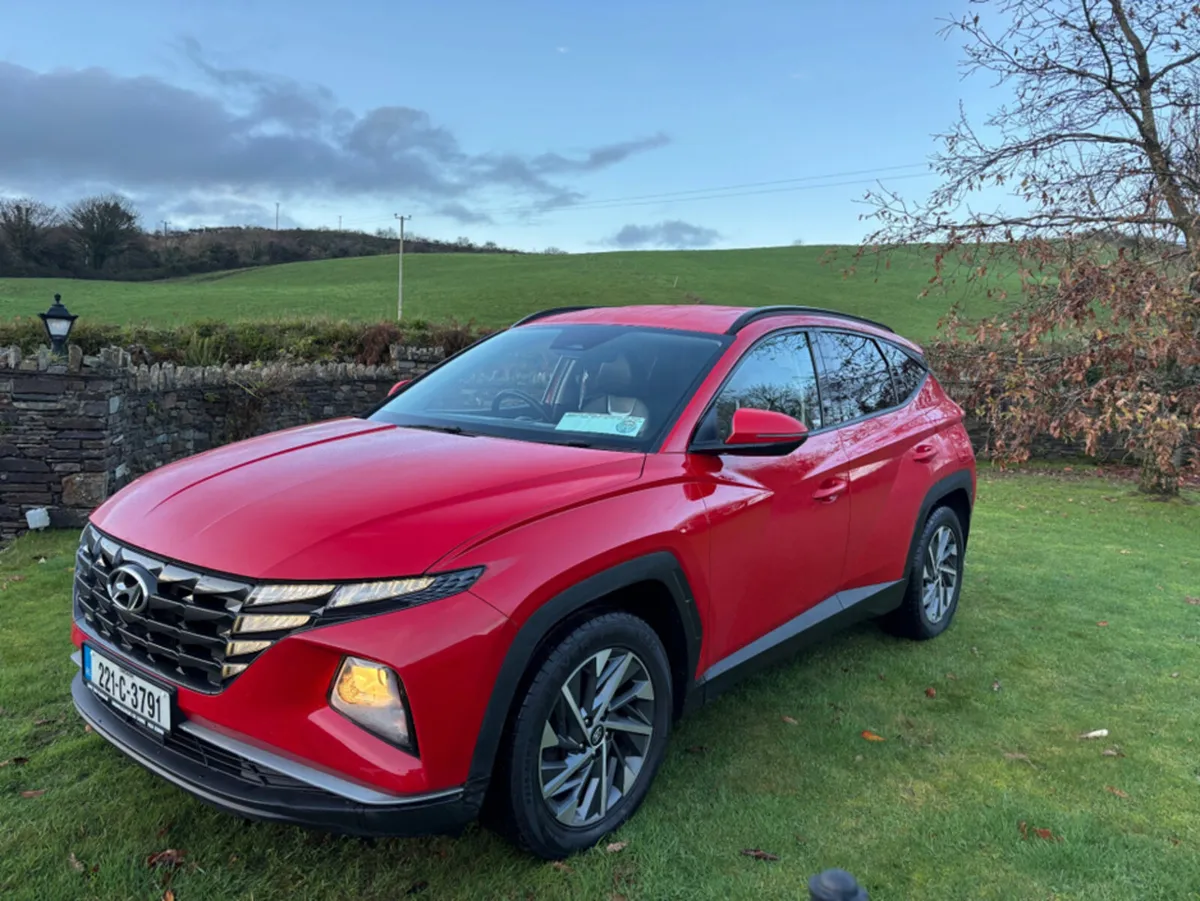 Hyundai Tucson IX35 EXECUTIVE 5DR - Image 2