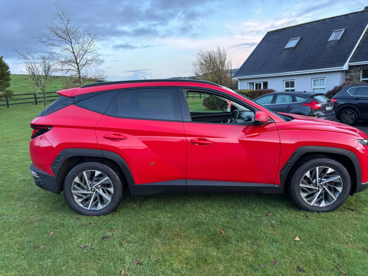 Hyundai Tucson IX35 EXECUTIVE 5DR - Image 4