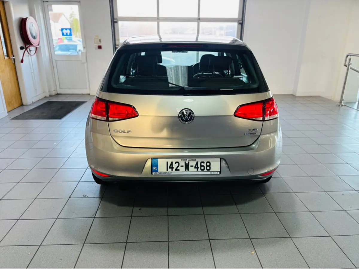 Volkswagen Golf TRENDLINE 1.2 TSI MANUAL 6SPEED FW - Image 4
