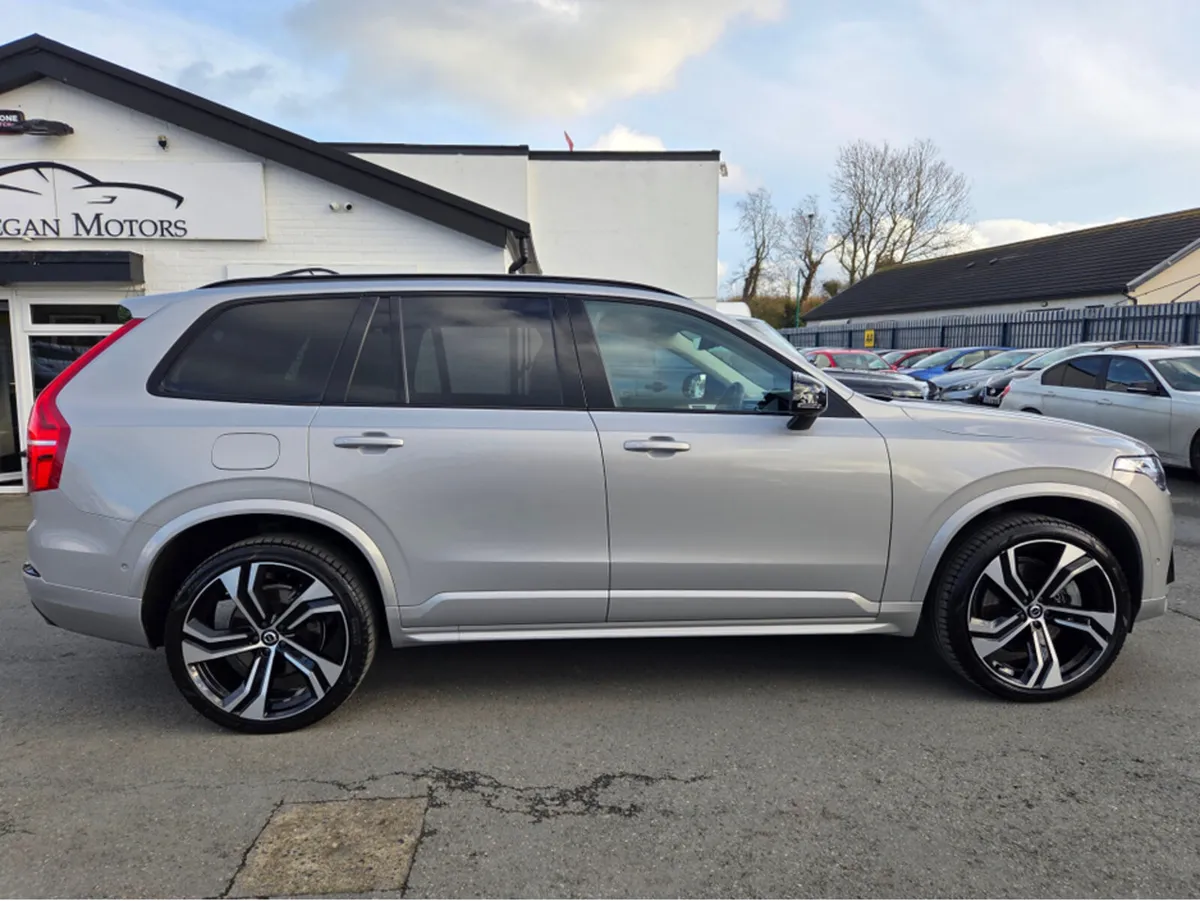 Volvo XC90 (232) ULTIMATE T8 RECHARGE 455 BHP AWD - Image 2
