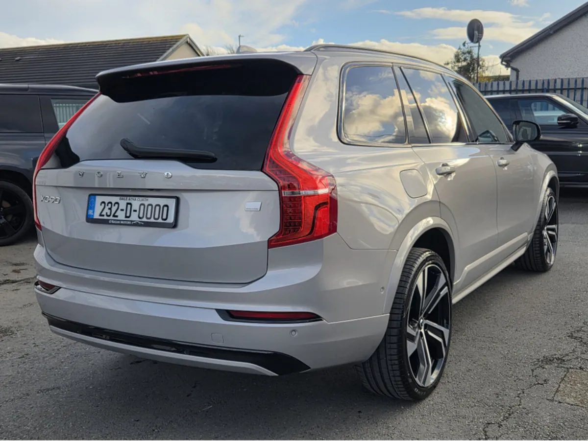 Volvo XC90 (232) ULTIMATE T8 RECHARGE 455 BHP AWD - Image 4