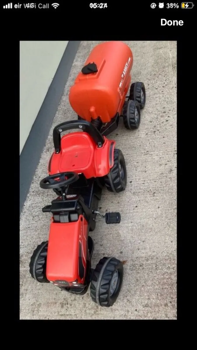 Toy tractor and slurry tank