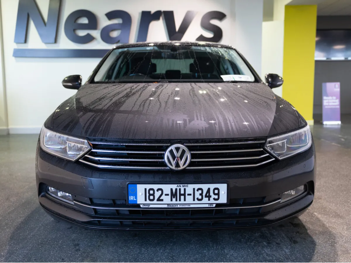 Volkswagen Passat CL 1.6 TDI MANUAL 6SPEED FWD 120 - Image 2