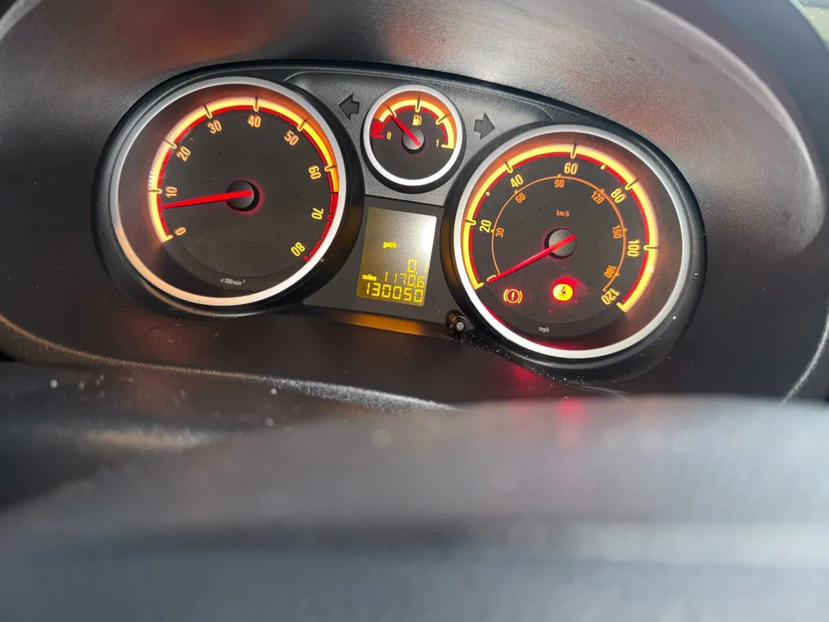 Opel Corsa 1.2 - Image 3