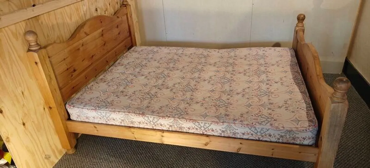 King Size Pine Bed - Image 1
