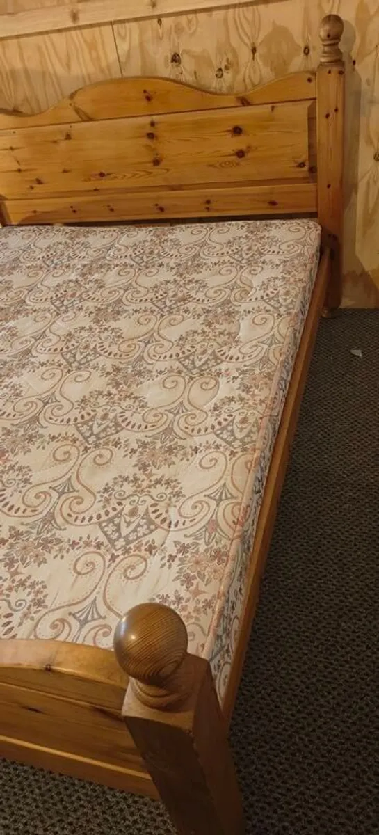 King Size Pine Bed - Image 4