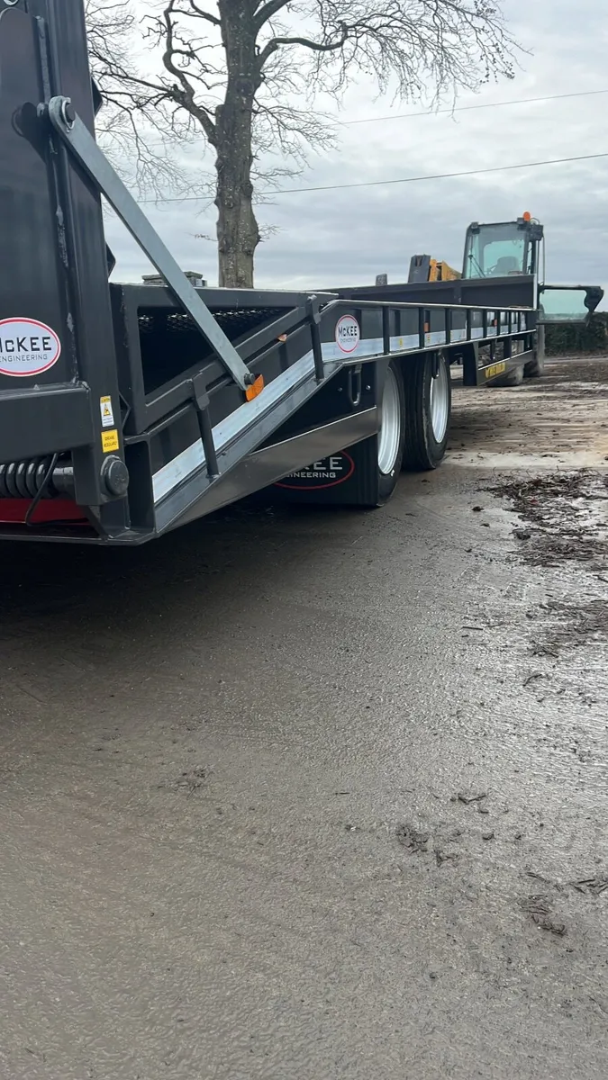 MCKEE LOW LOADER - Image 1