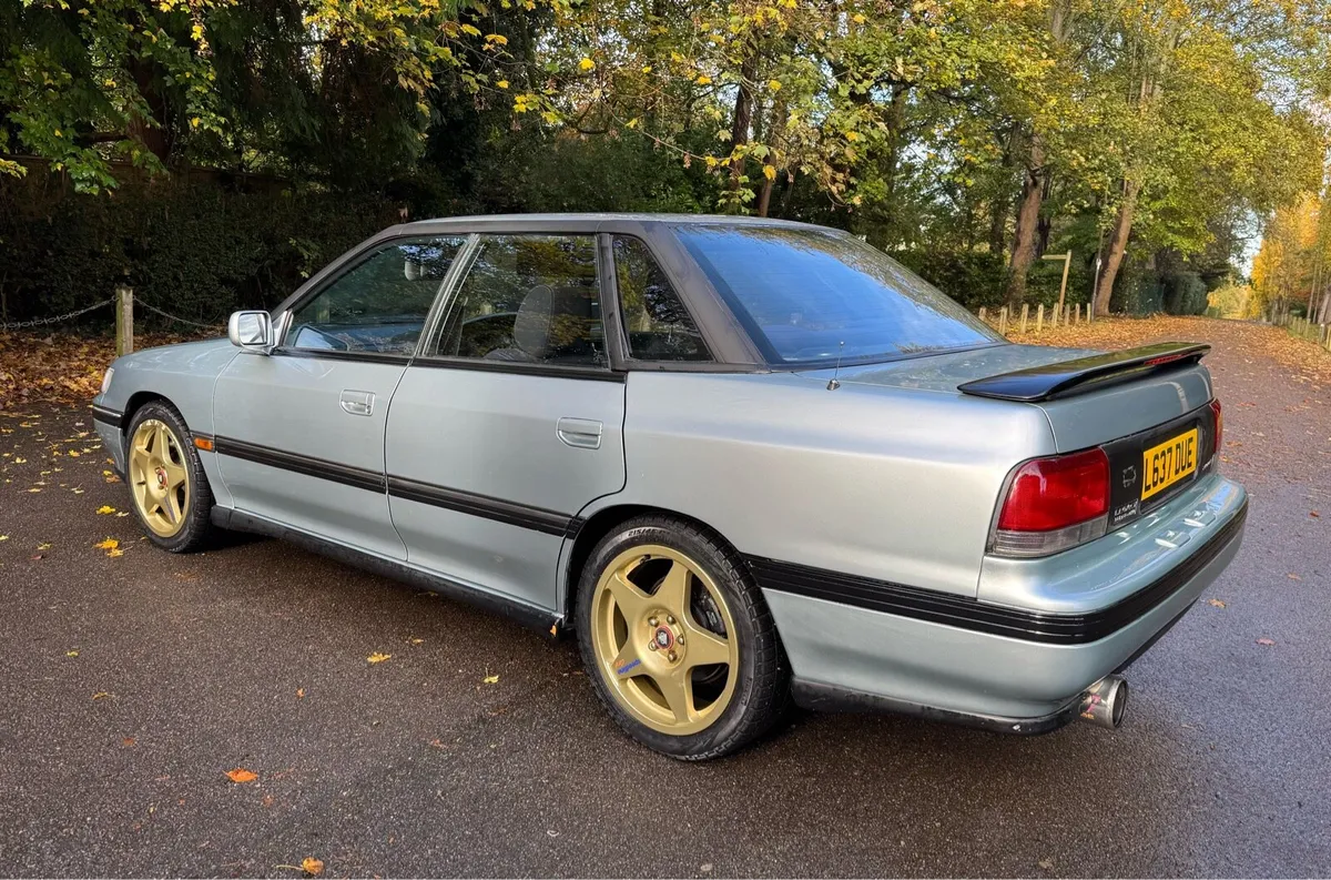 Subaru Legacy RS - Image 3