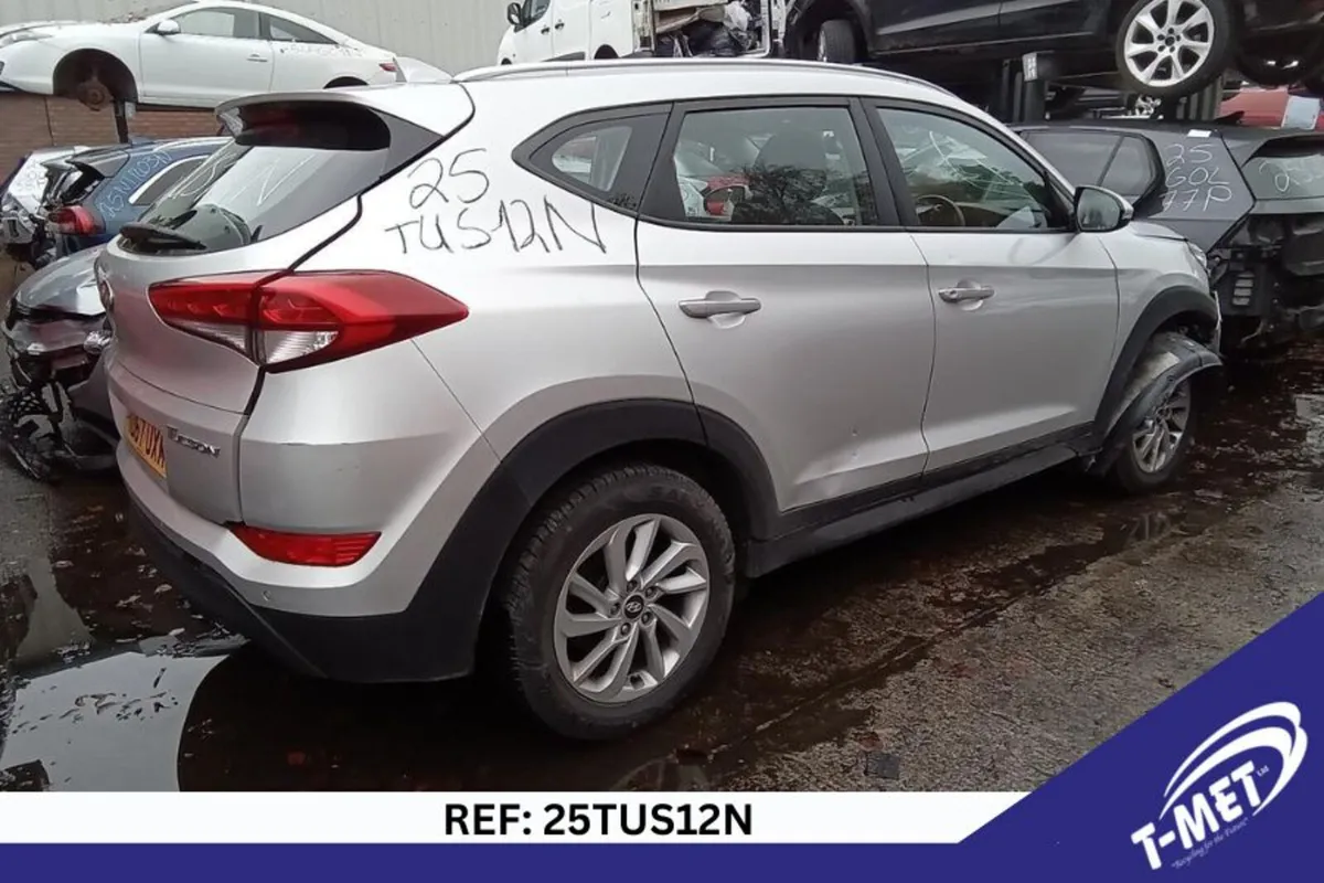 2018 HYUNDAI TUCSON BREAKING FOR PARTS - Image 3