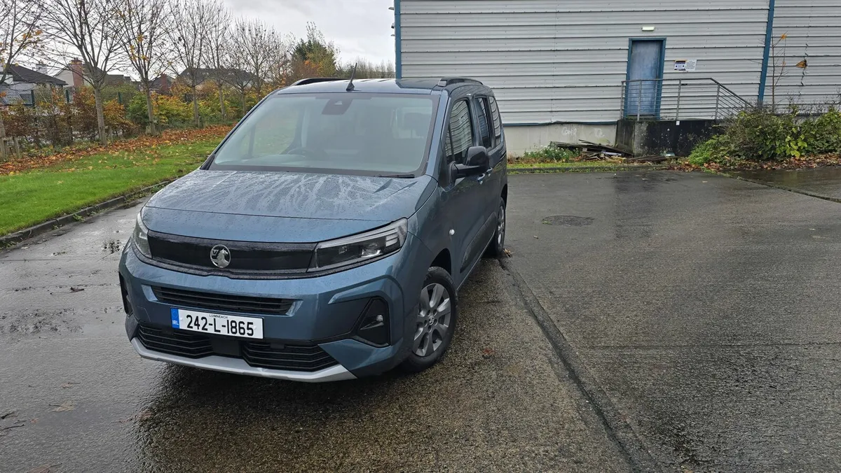 Vauxhall Opel Combo EV Electric 3 Isofix - Image 1
