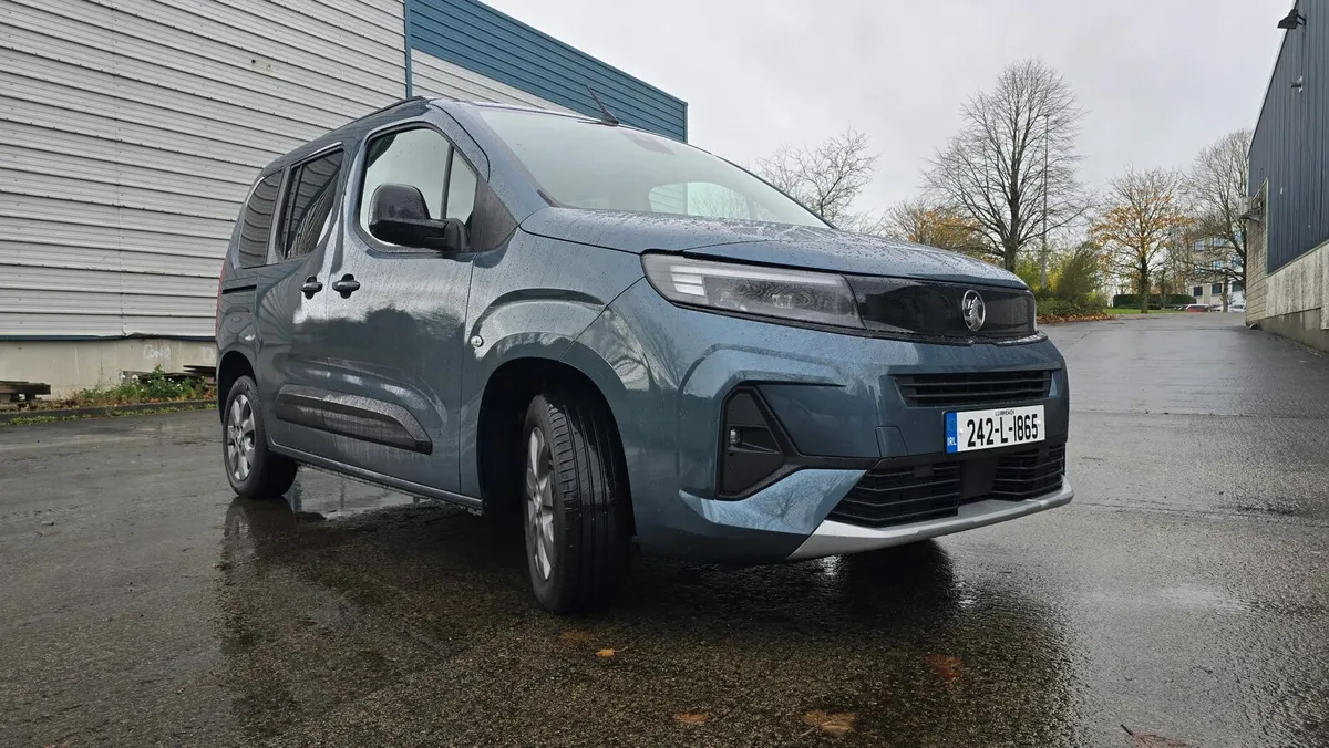 Vauxhall Opel Combo EV Electric 3 Isofix - Image 2