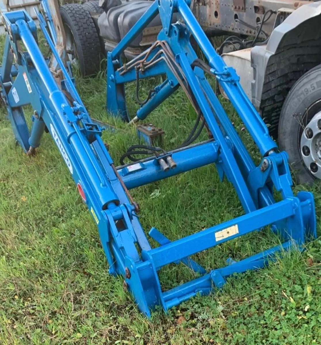 LOADERS AND BRACKETS for SALE - Image 2