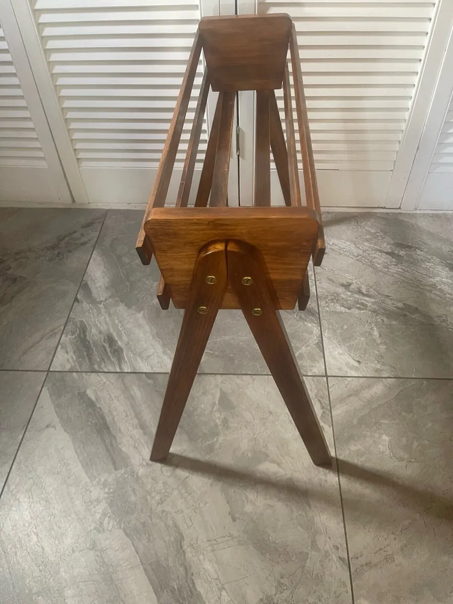 Mid century planter - Image 2