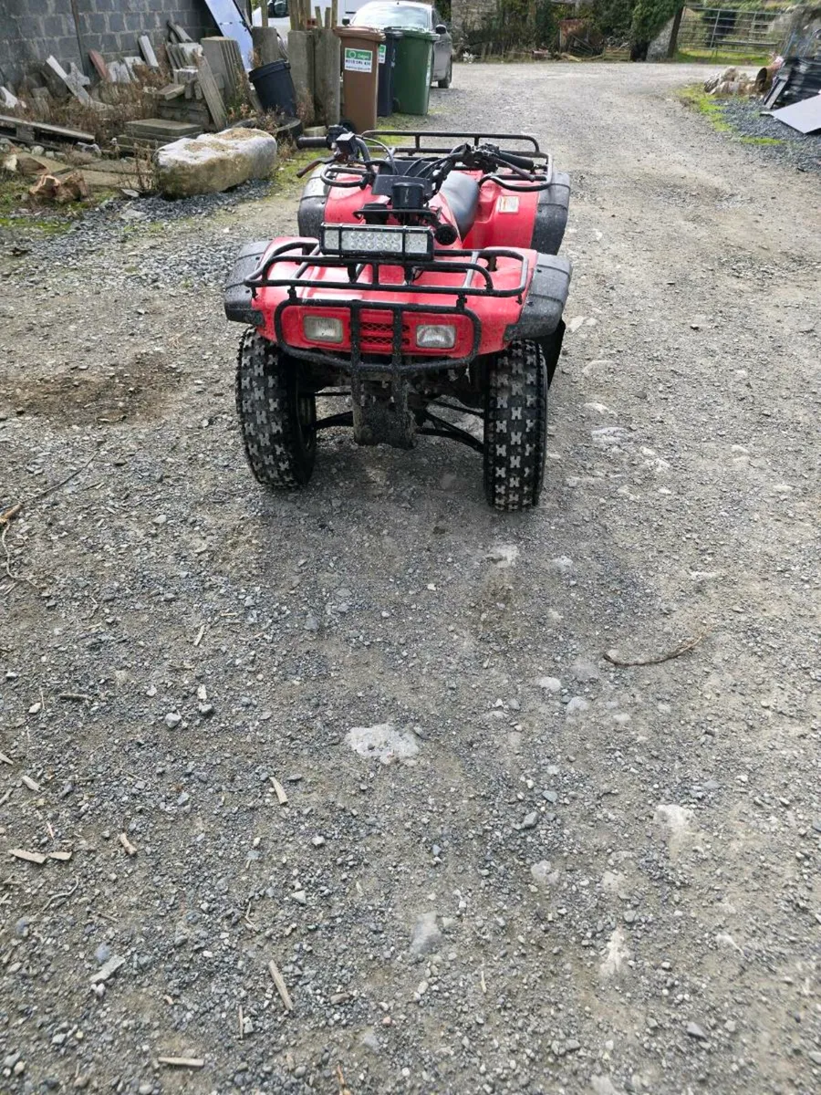 Honda 300. 2 wheeldrive - Image 3