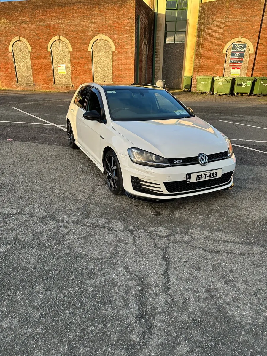 2016 Volkswagen Golf GTD DSG - Image 1