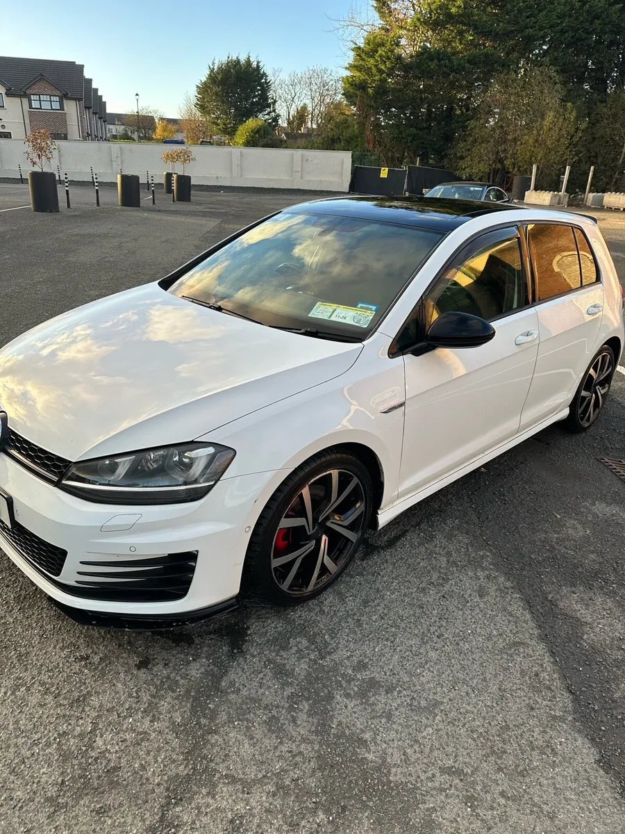 2016 Volkswagen Golf GTD DSG - Image 2