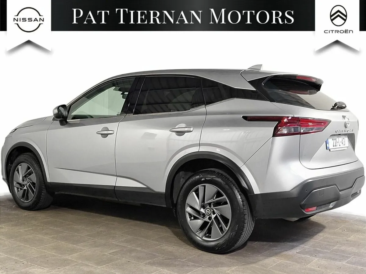 Nissan Qashqai 1.3 PET MILD HYBRID SV - Image 2