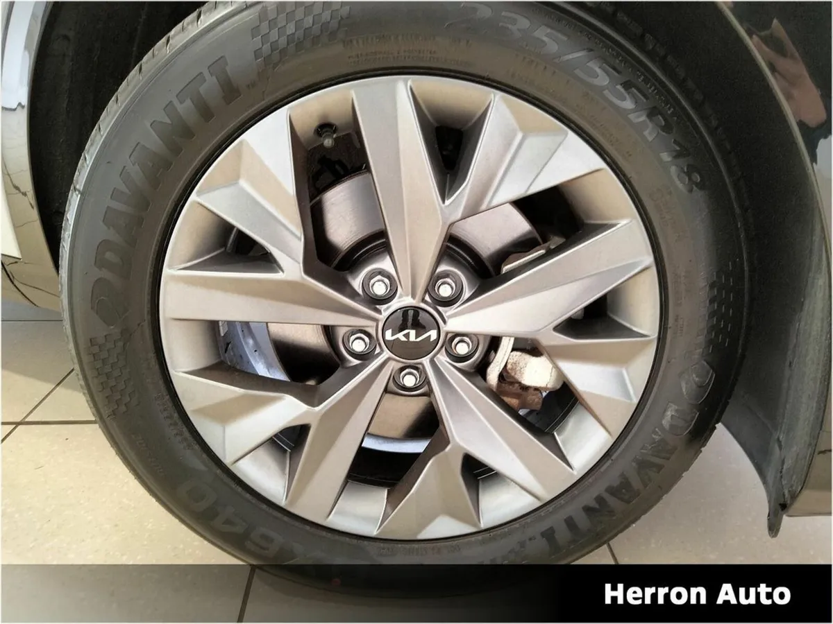 Kia Sportage Anniversary 1.6T HEV - Image 4