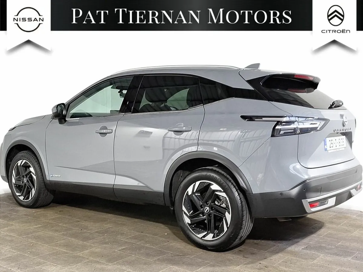 Nissan Qashqai ePOWER SV PREMIUM - Image 2