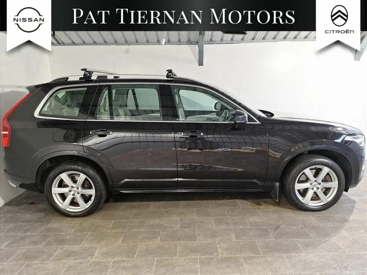 Volvo XC90 2.0 T8 400PS PHEV MOMENTUM - Image 3