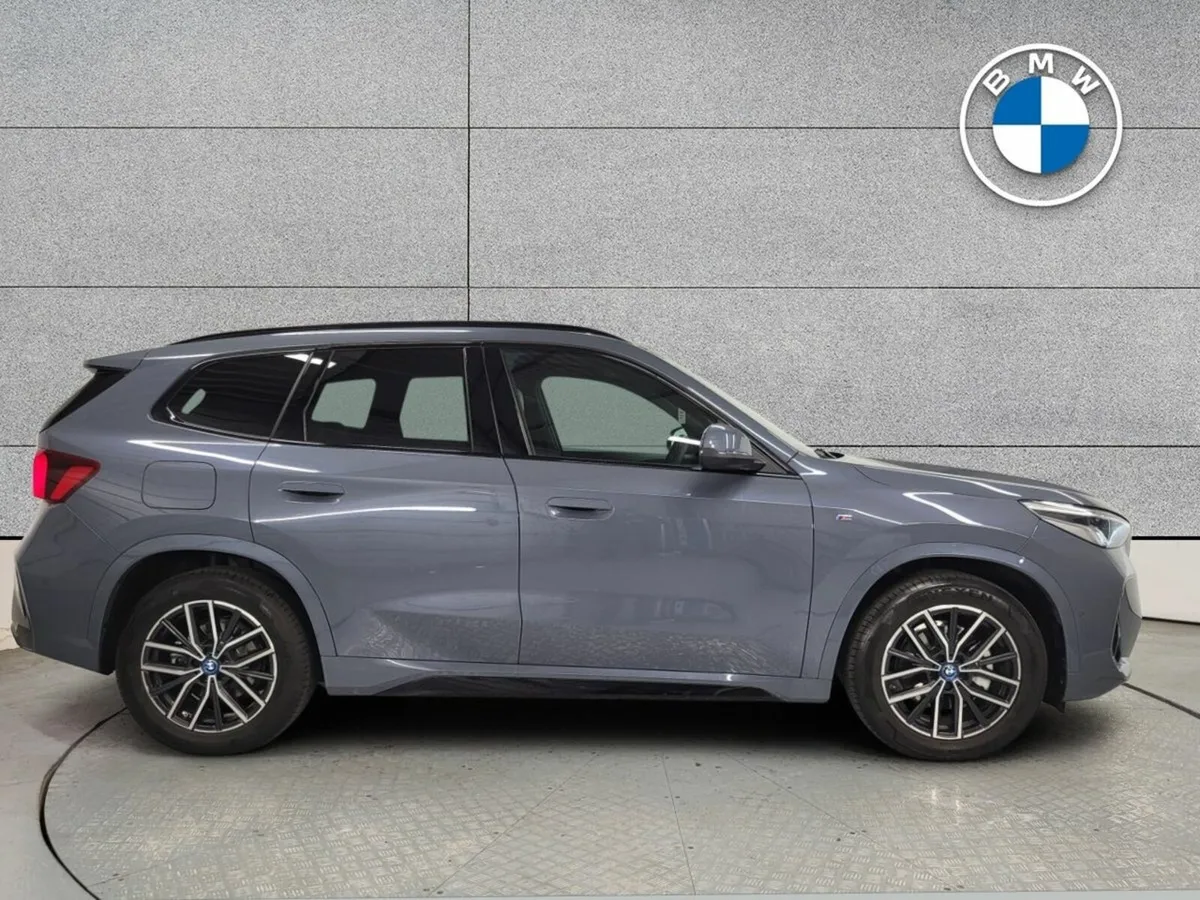 BMW iX1 eDrive20 M Sport - Image 4