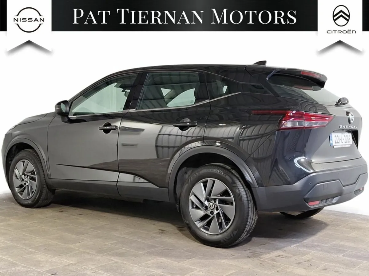 Nissan Qashqai 1.3 PET MILD HYBRID SV - Image 2