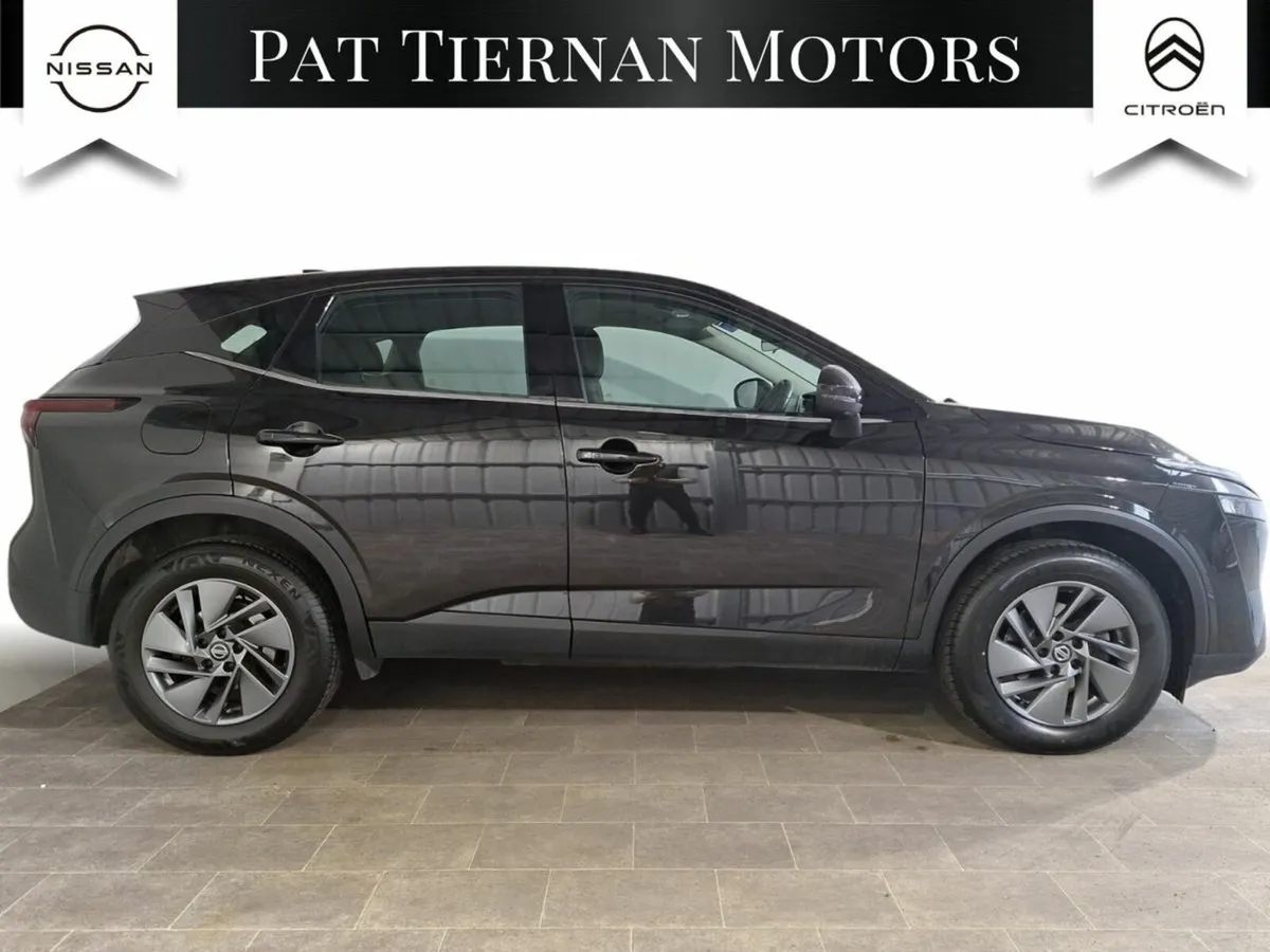 Nissan Qashqai 1.3 PET MILD HYBRID SV - Image 3
