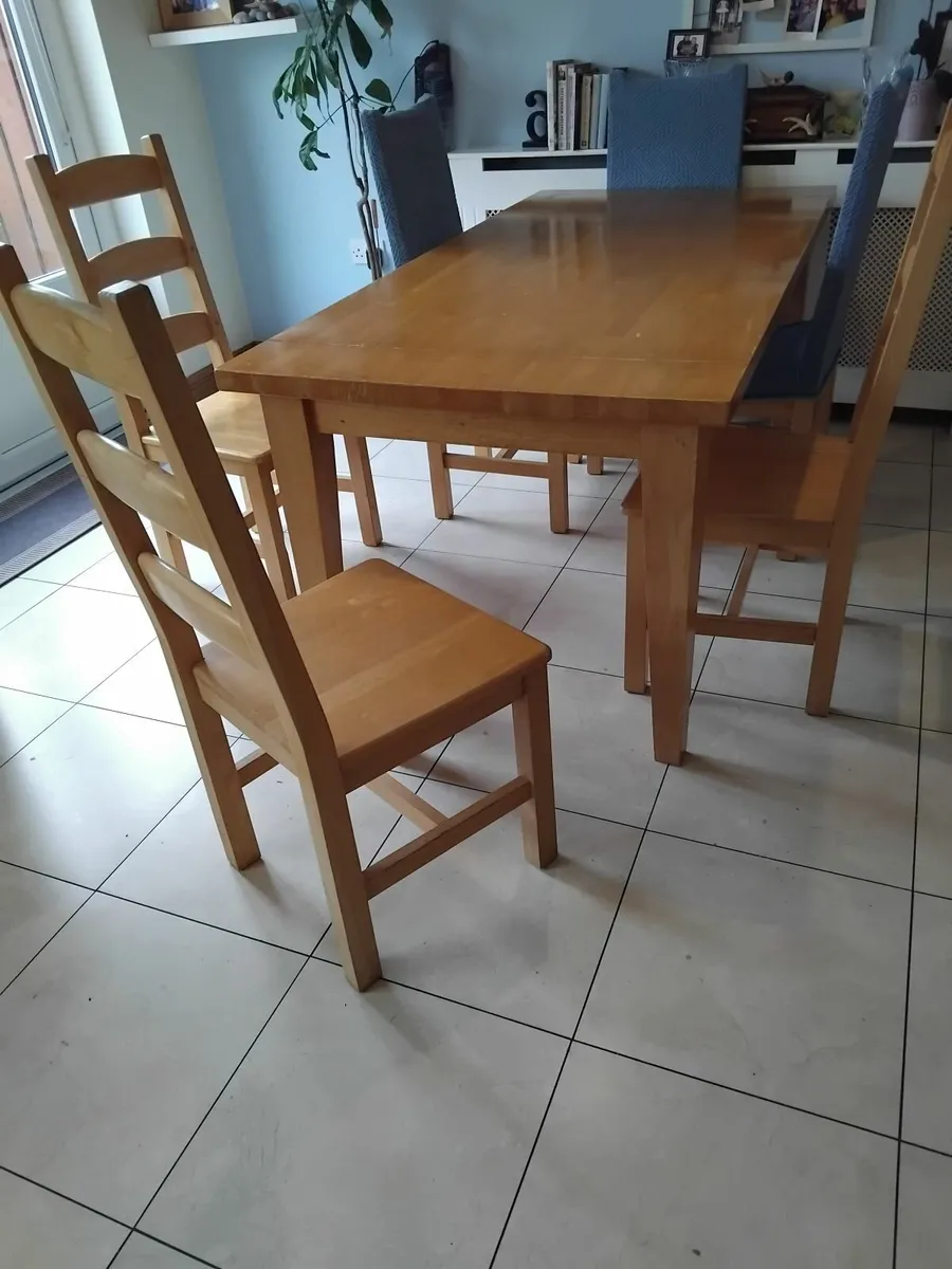 Great quality Dining room table and 6 chairs - Image 4