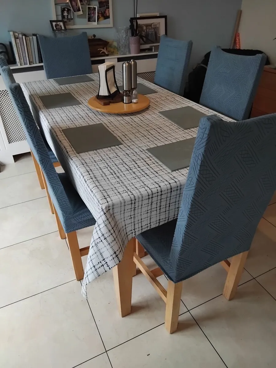 Great quality Dining room table and 6 chairs - Image 1