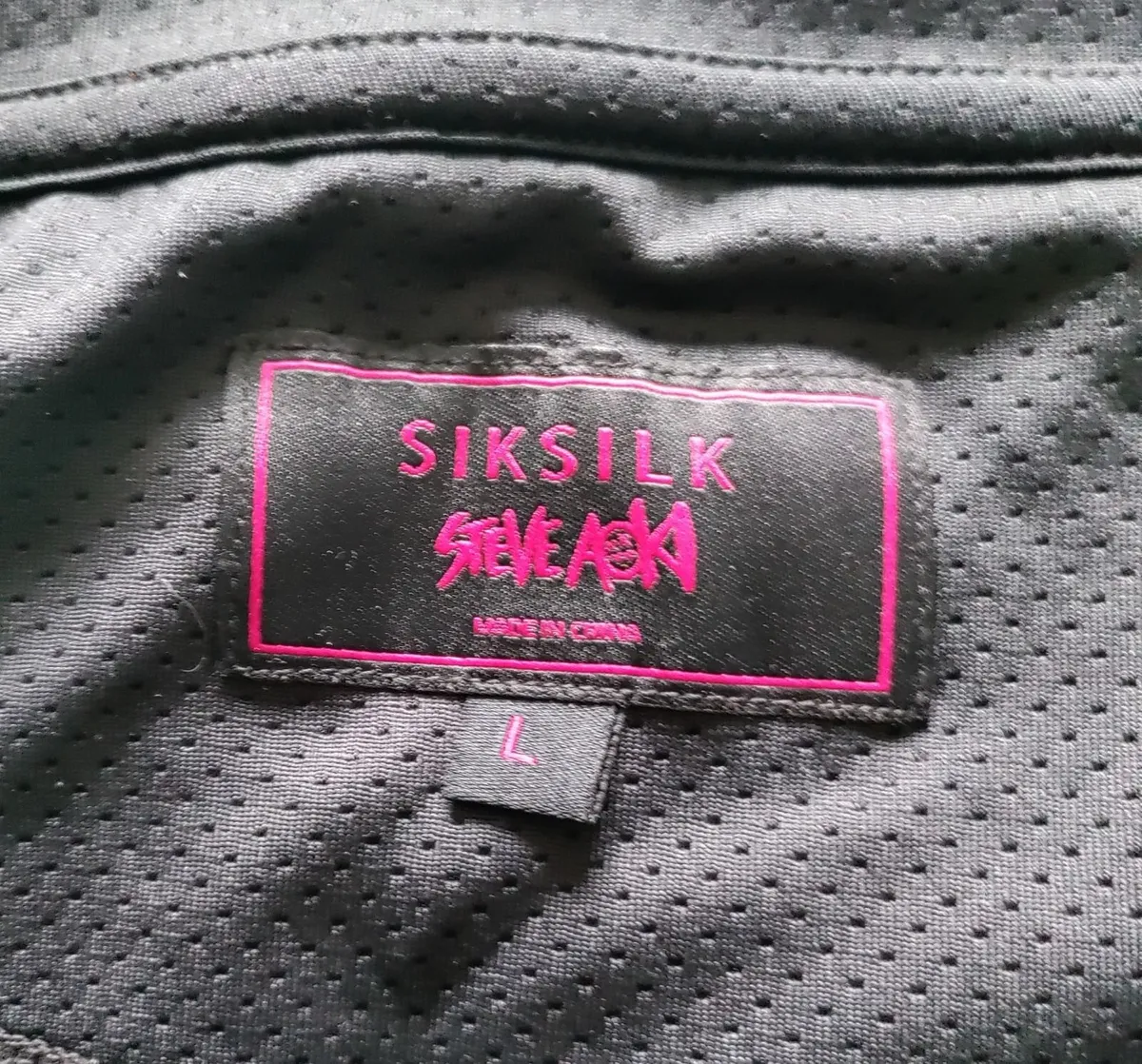 SikSilk X Steve Aoki shirt L New - Image 2
