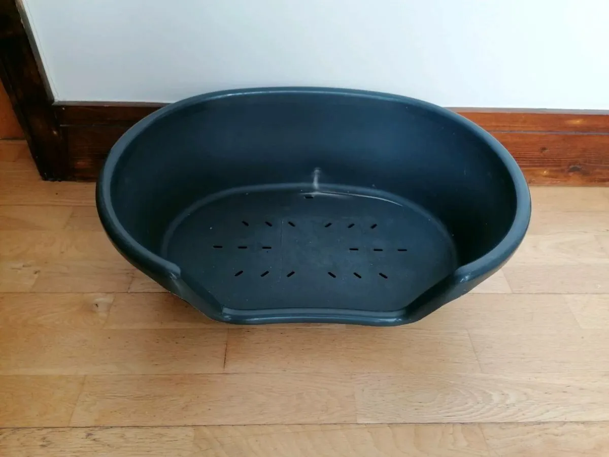 Small Dog Bed - Image 1