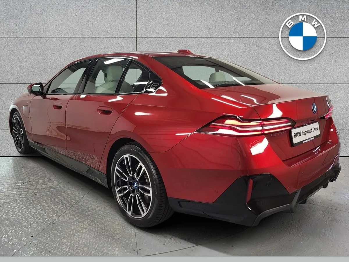 BMW 5-Series 530e M Sport - Image 3