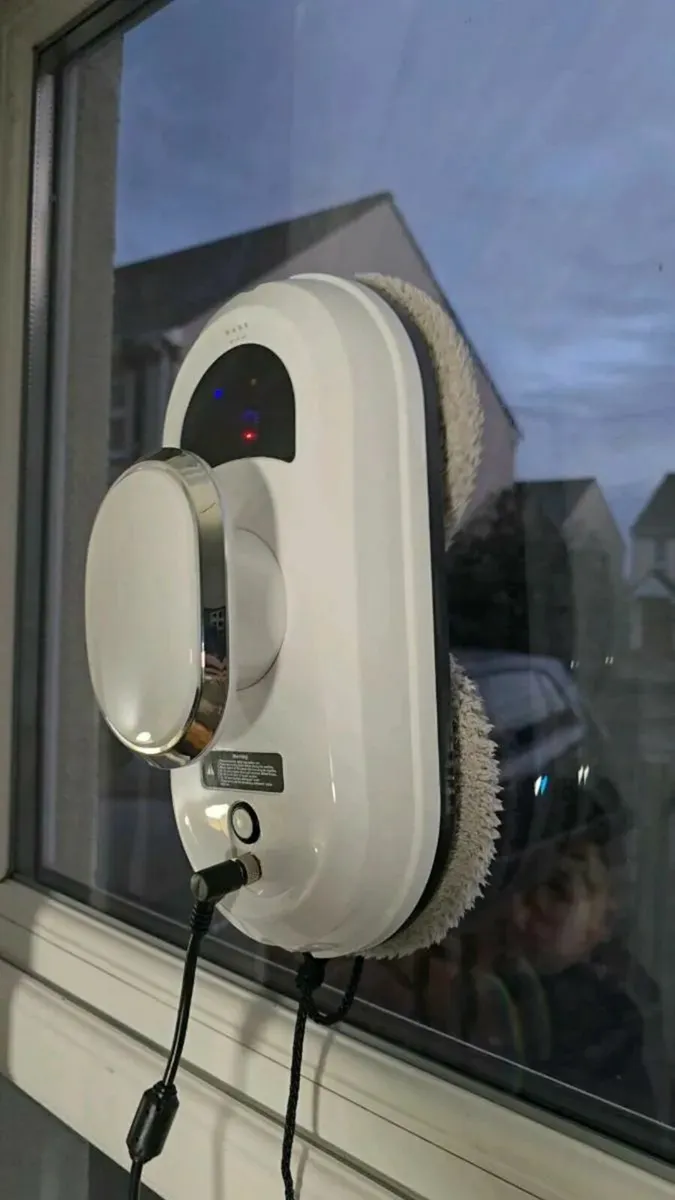 Window cleaning robot brand new - Image 3