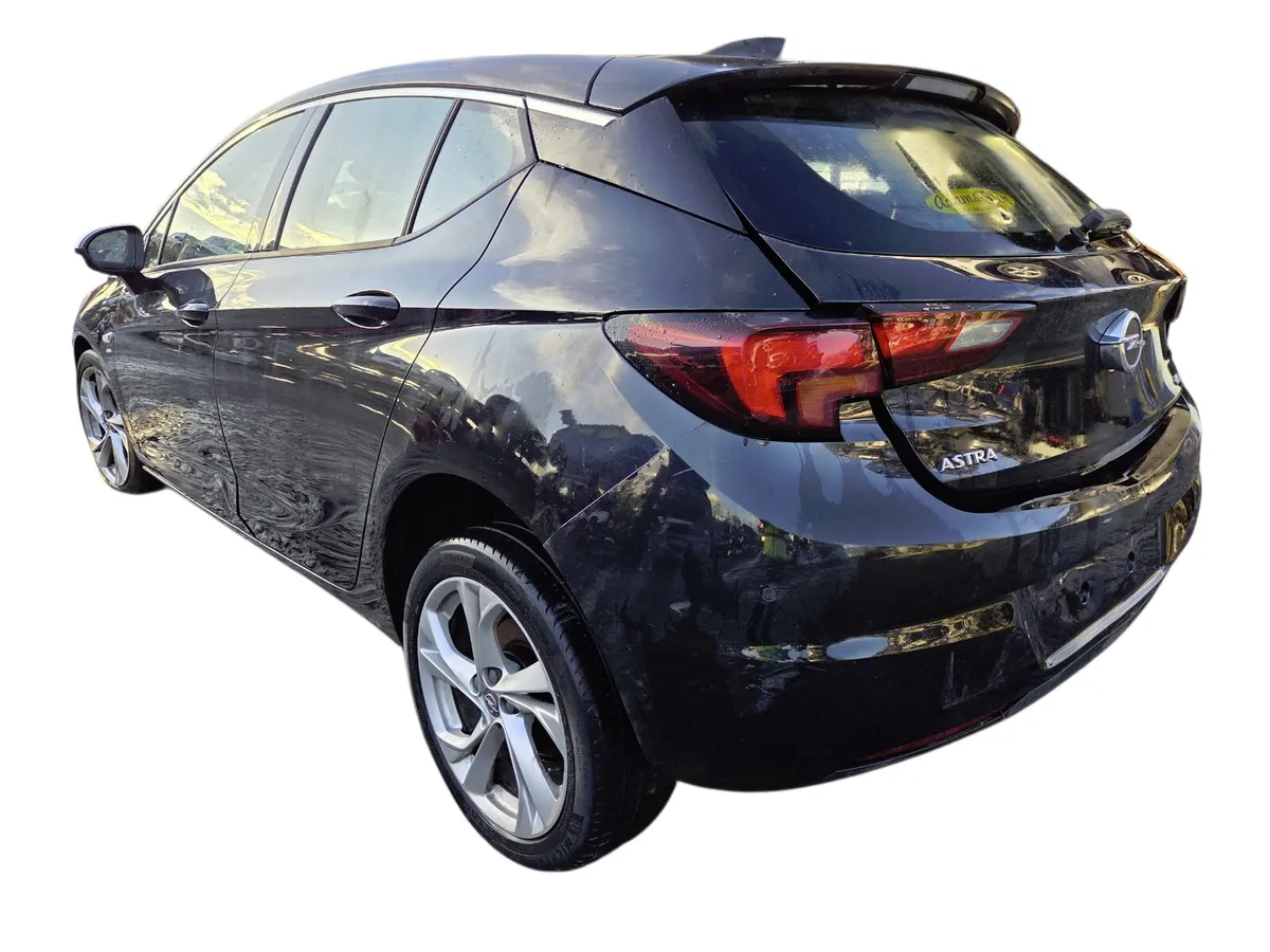 2016 OPEL ASTRA For Breaking/Dismantling - Image 4