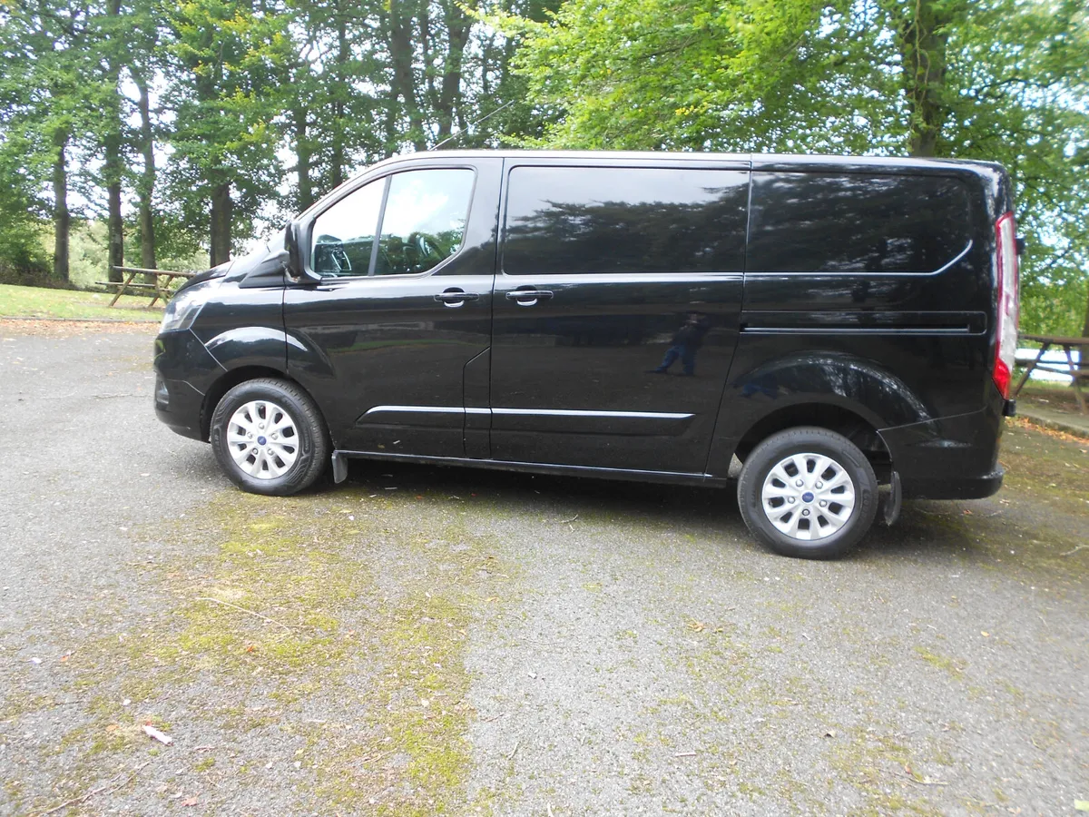 Ford Transit Custom 2022 - Image 3