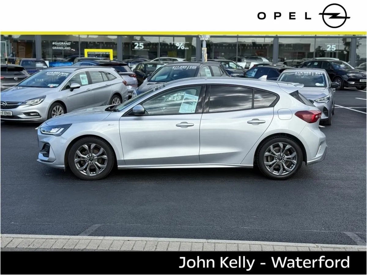 Ford Focus 1.0L EcoBoost 125PS ST Line - Image 4