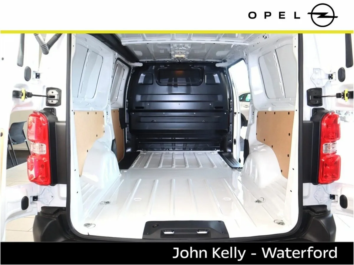 Opel Vivaro KOMF L2H1-1.5 120BHP - Image 4