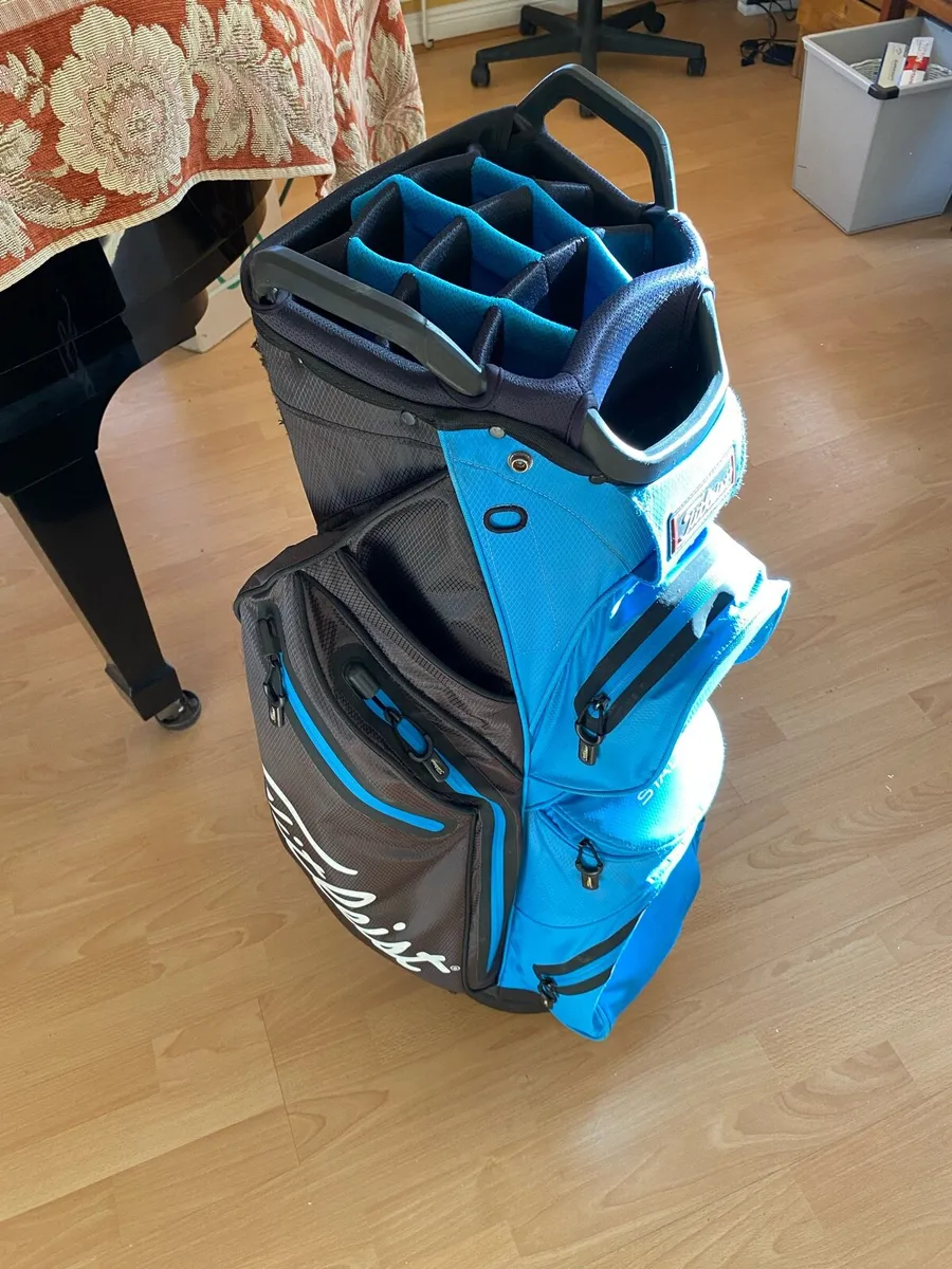 Titleist Staydry Cart bag - Image 1