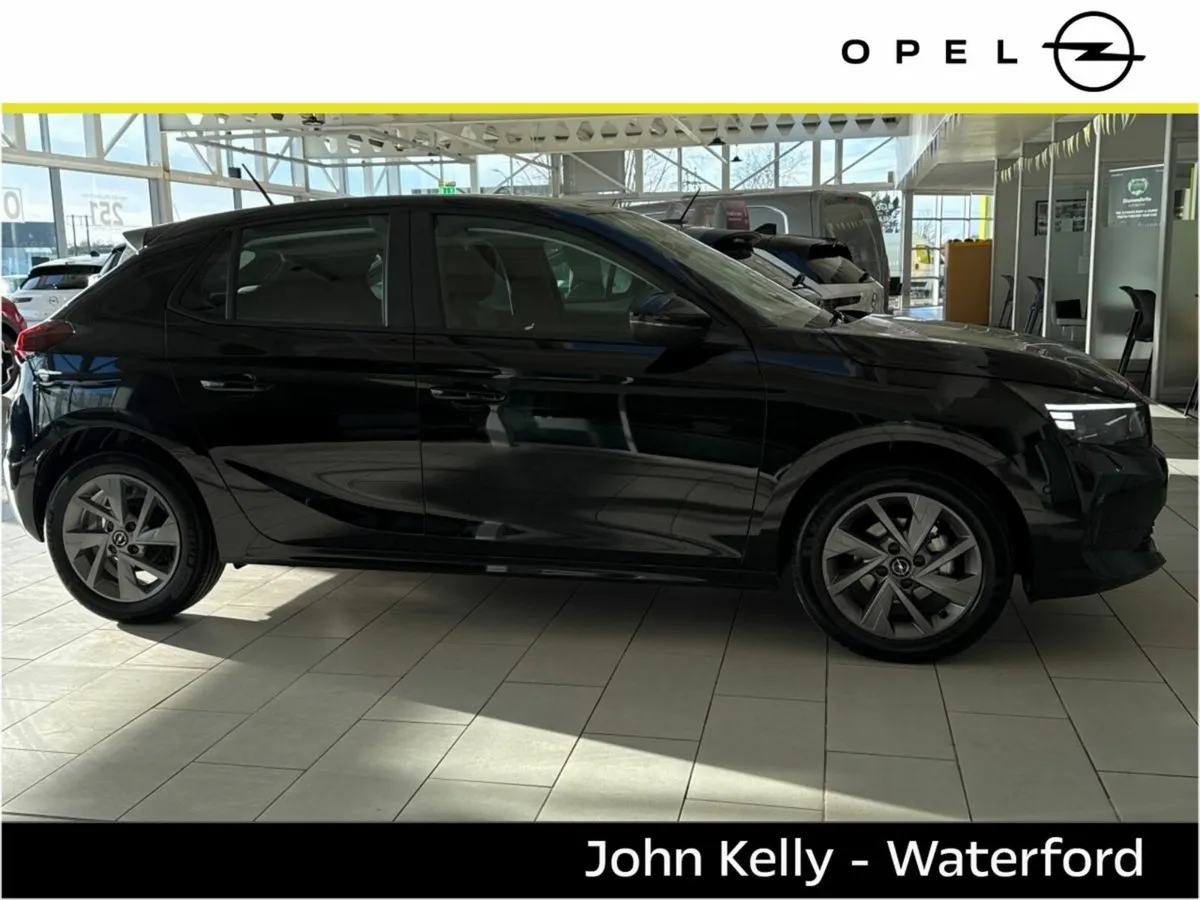 Opel Corsa ELEGANCE 1.2 PETROL - Image 4