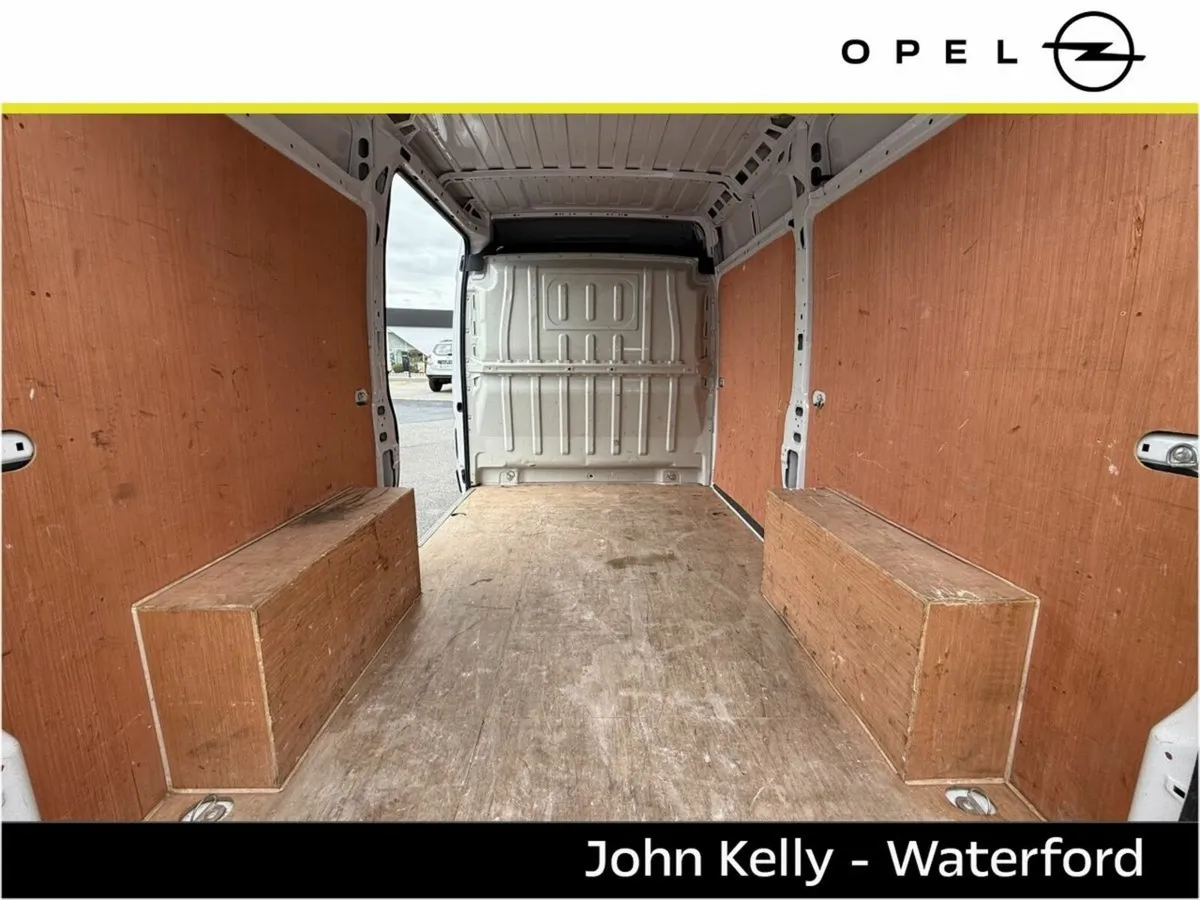 Nissan NV400 L2 H2 - Image 2