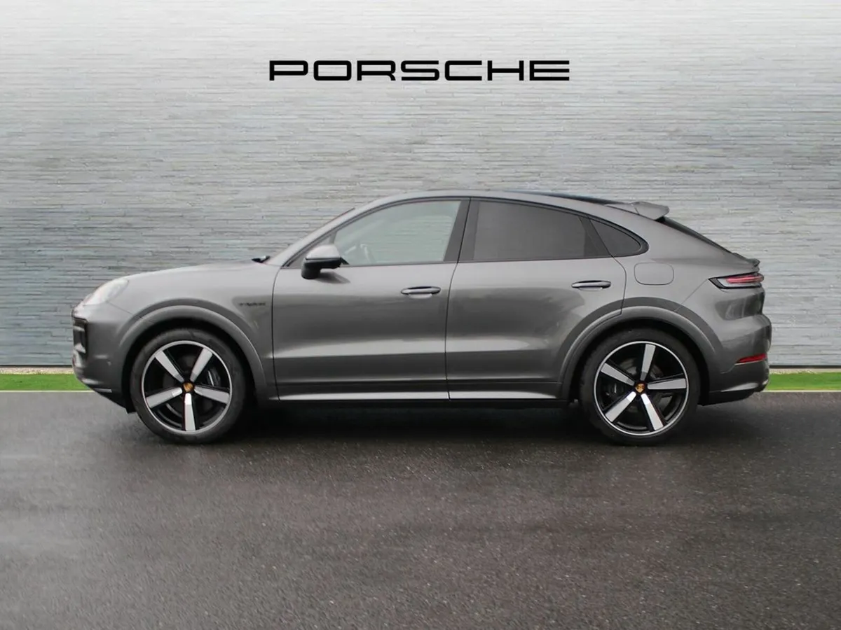 Porsche Cayenne E-Hybrid Coupe - Image 4