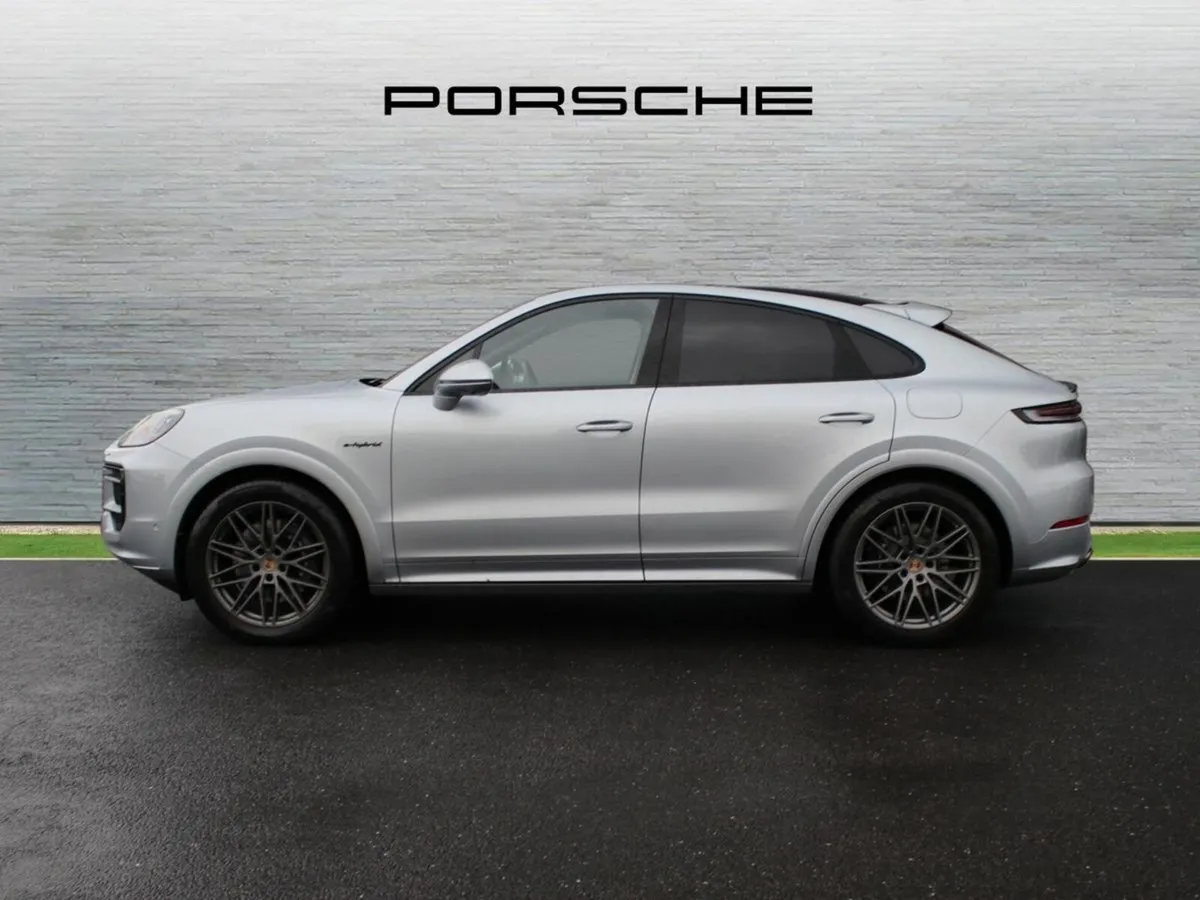 Porsche Cayenne E-Hybrid - Image 4