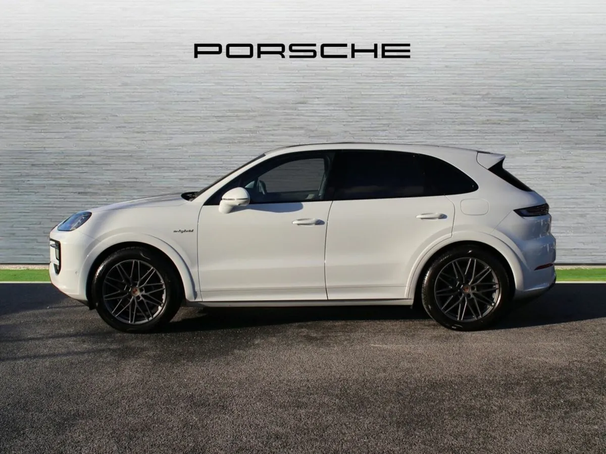 Porsche Cayenne e-Hybrid - Image 4