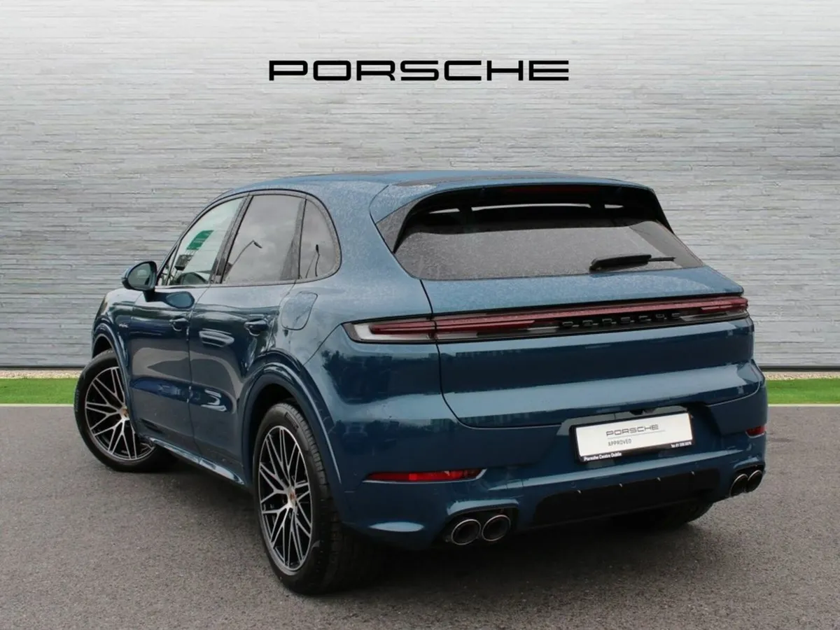 Porsche Cayenne E-Hybrid - Image 3