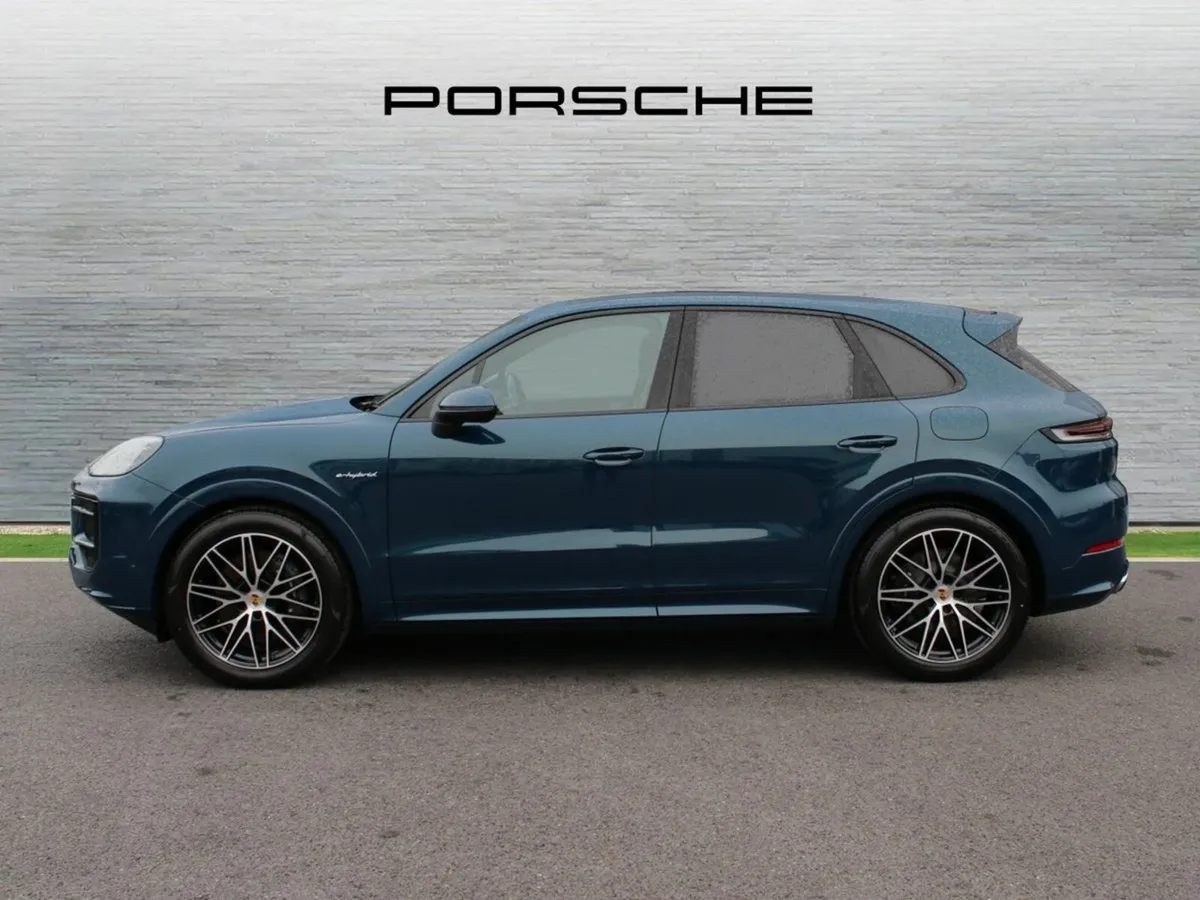 Porsche Cayenne E-Hybrid - Image 4