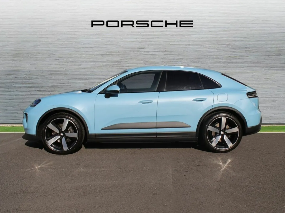 Porsche Macan Electric - Image 4