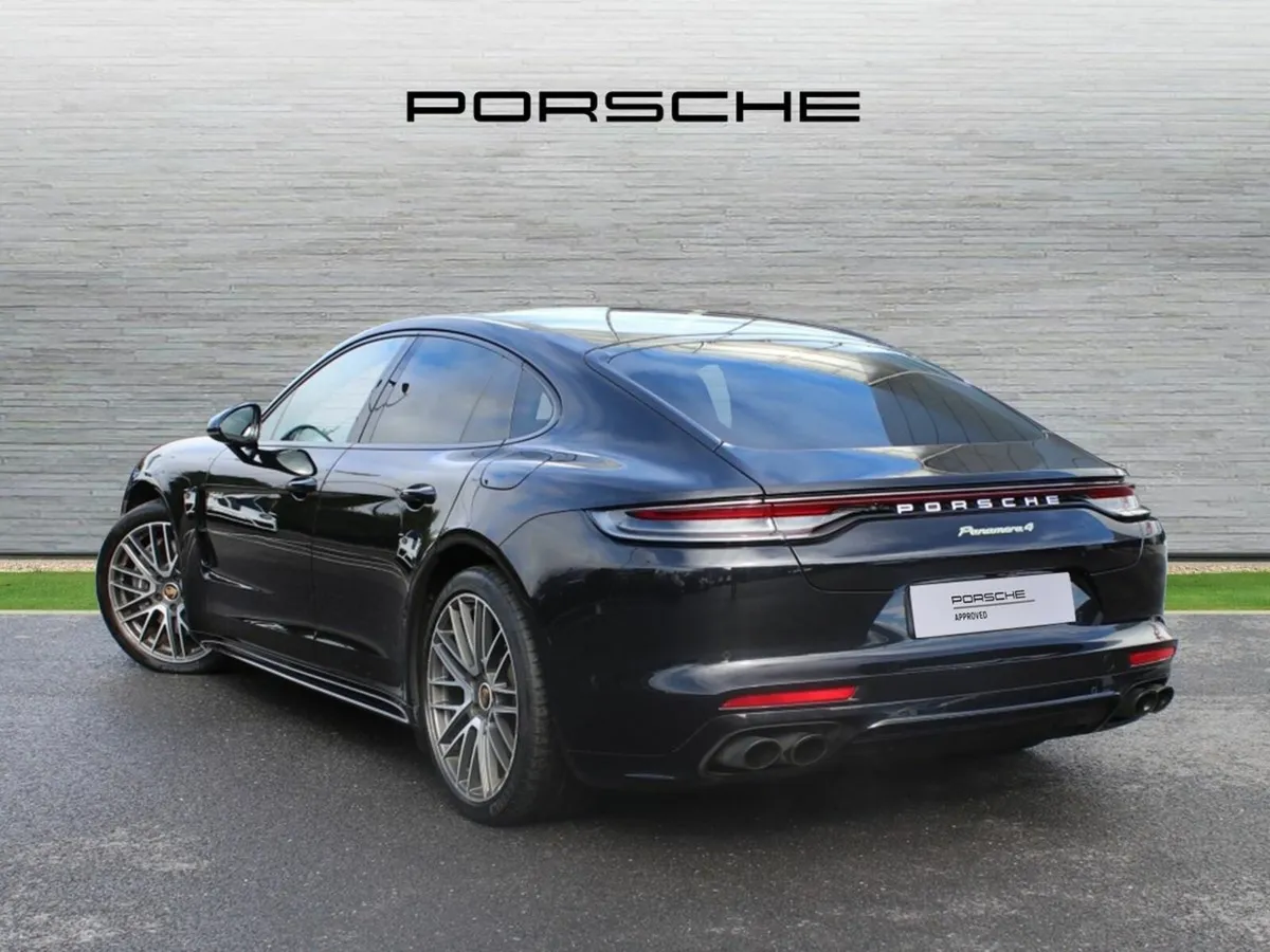 Porsche Panamera 4 E-Hybrid - Image 3