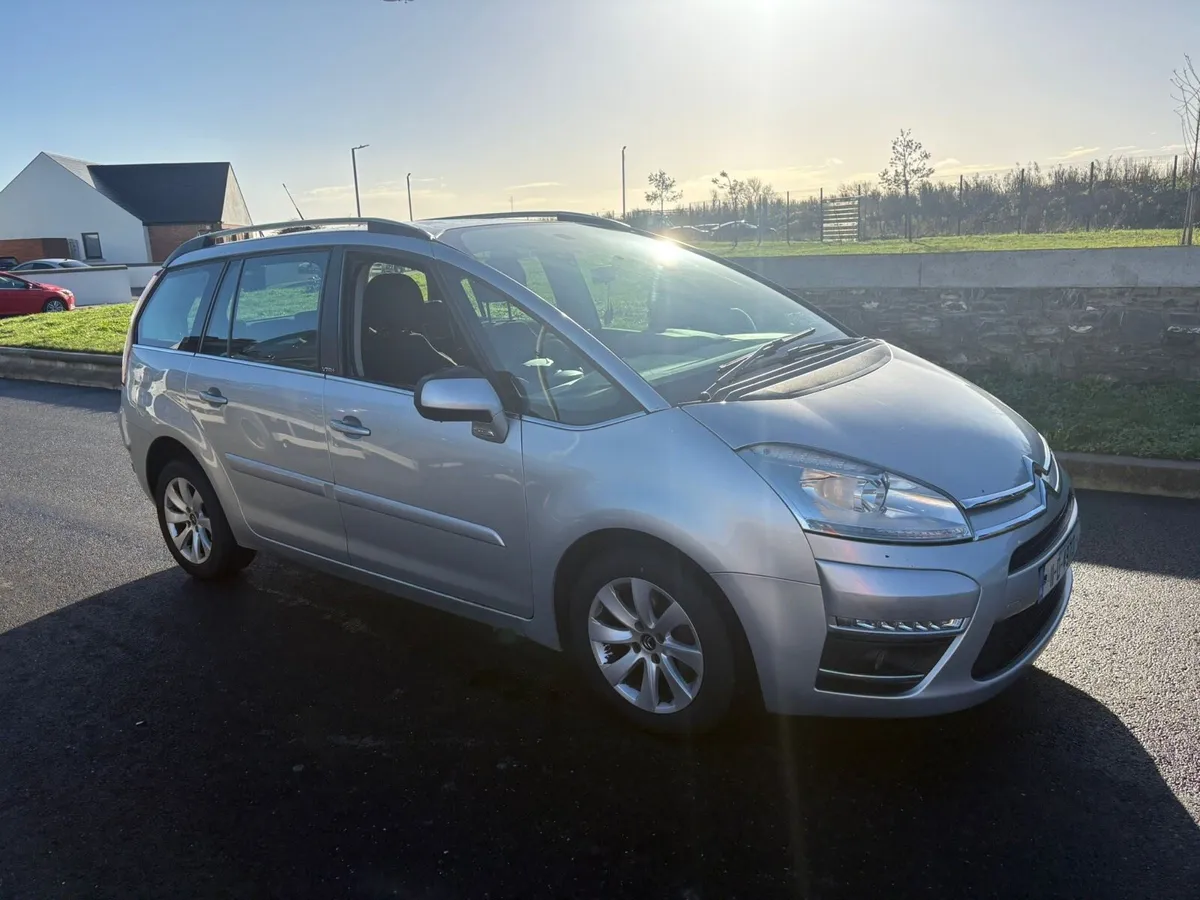 2011 Citroen C4 7 seater - Image 1