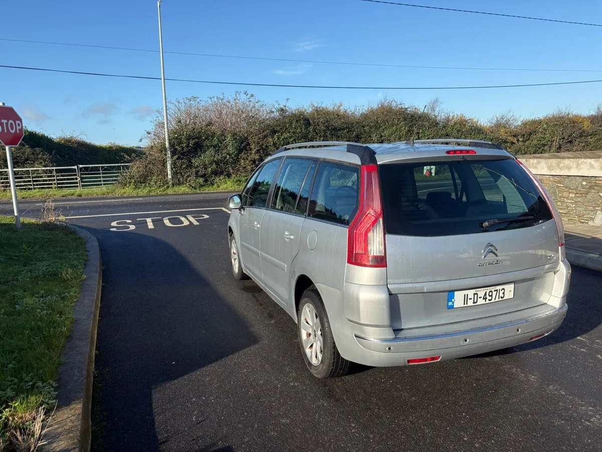 2011 Citroen C4 7 seater - Image 3